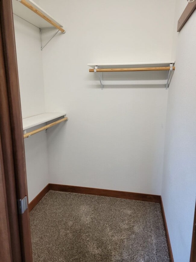 Building Photo - One Level Townhouse