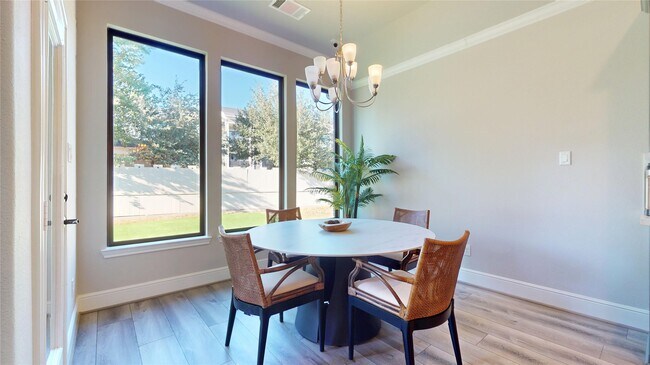 Building Photo - 8305 Greenleaf Ridge Way