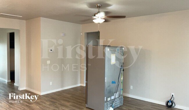 Building Photo - 609 NW 179th Cir