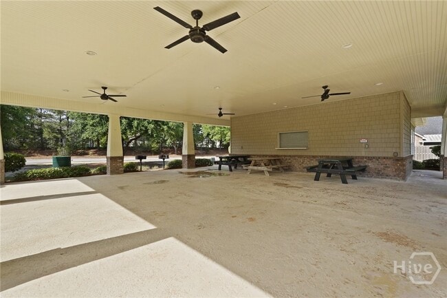 Building Photo - 612 Trellis Square