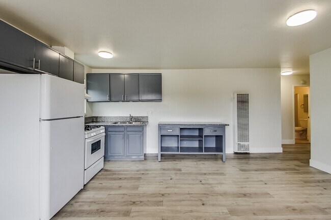 Floorplan - 2000 Linden