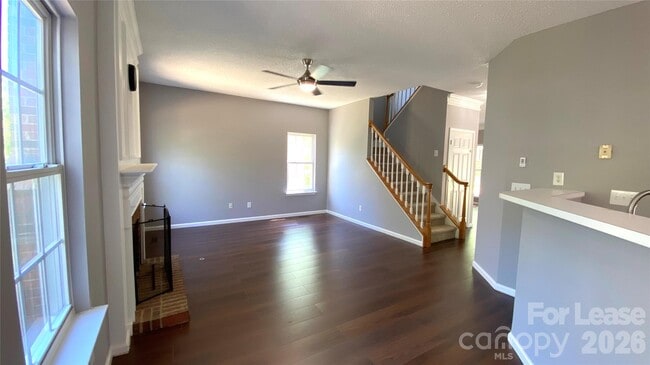 Building Photo - 127 Meadow Pond Ln