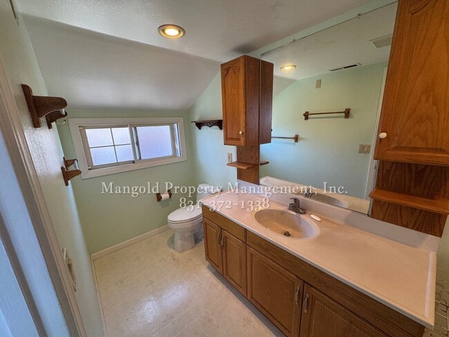 Building Photo - 4 Bedroom Ocean View Home with Private Balcony & Deck
