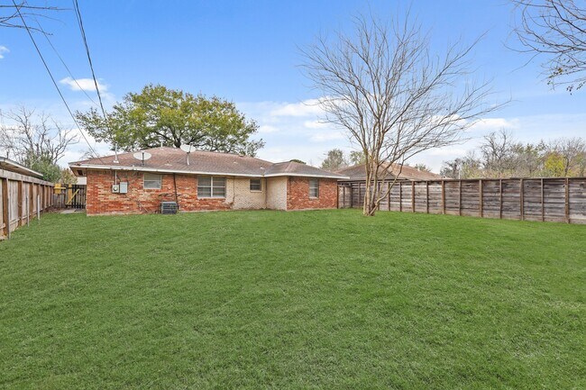 Building Photo - 514 Gammon Dr