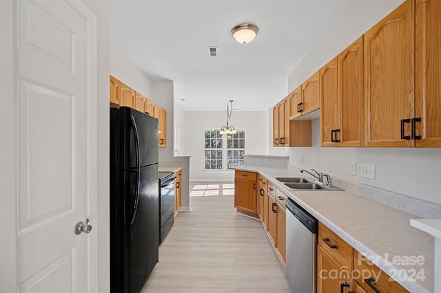 Building Photo - 1965 Charlotte Hwy