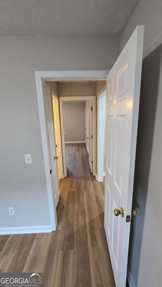 Building Photo - 3025 Mangum Dr