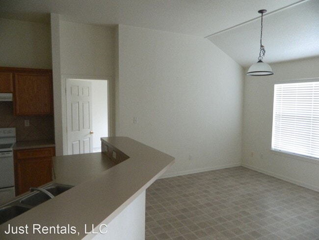 Building Photo - 4 br, 2 bath House - 2903 Wisteria Lane