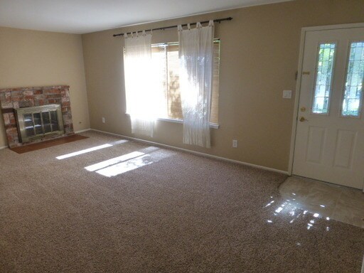 Building Photo - Tempo Tract Community 3 Bedroom Rental Hom...