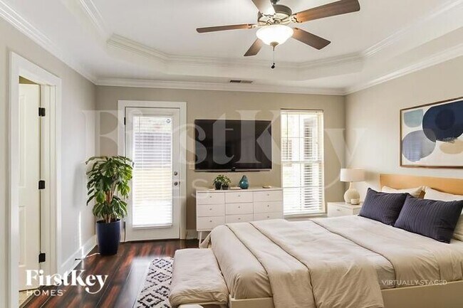 Building Photo - 1017 Emerald Ridge Dr