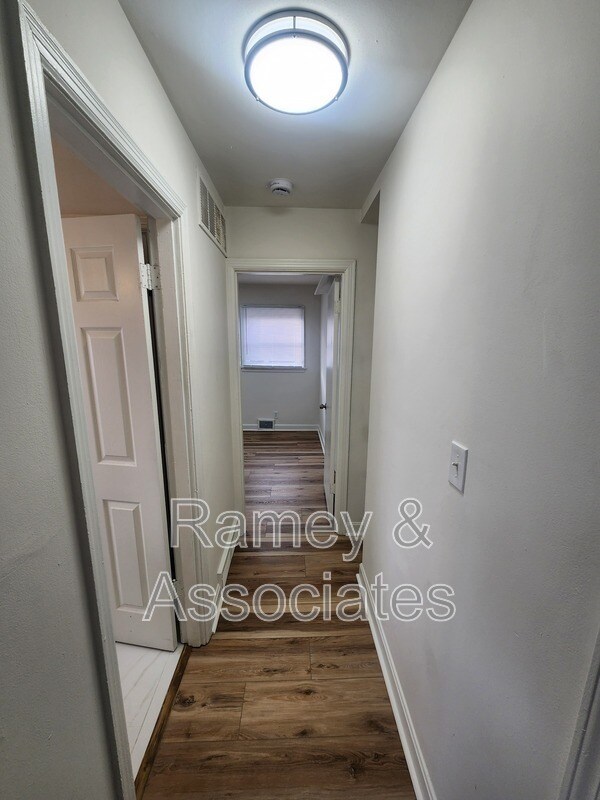 Building Photo - 3700 Taylorsville Rd