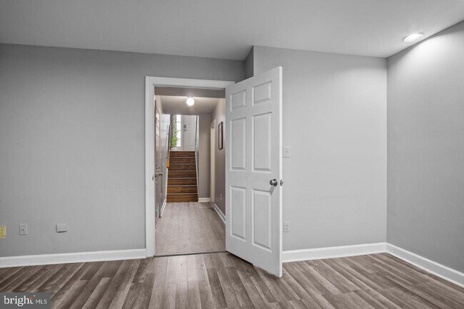 Building Photo - 43535 Postrail Square