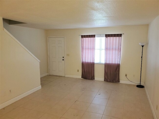Building Photo - 124-B Rio Del Mar Unit B