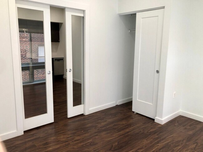 Interior Photo - 824 N Calvert St