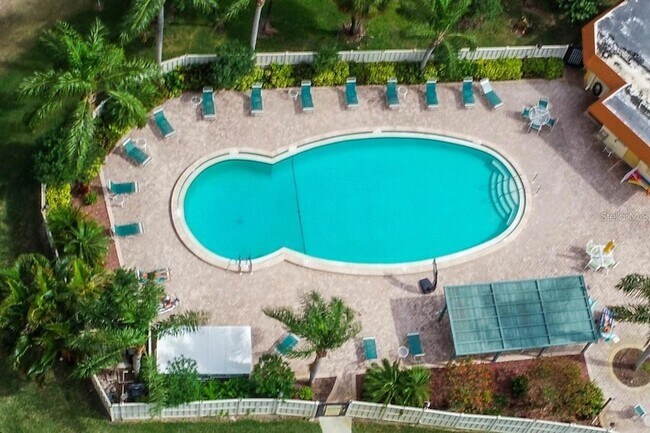 Building Photo - 4460 Ironwood Cir