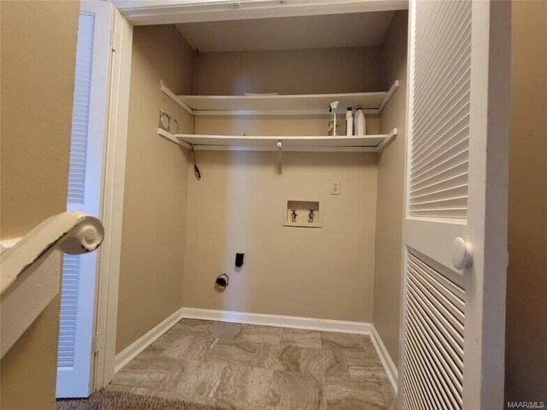 Building Photo - 5302 Rexford Ct