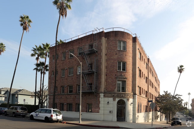 Building Photo - 2500 S Hobart Blvd