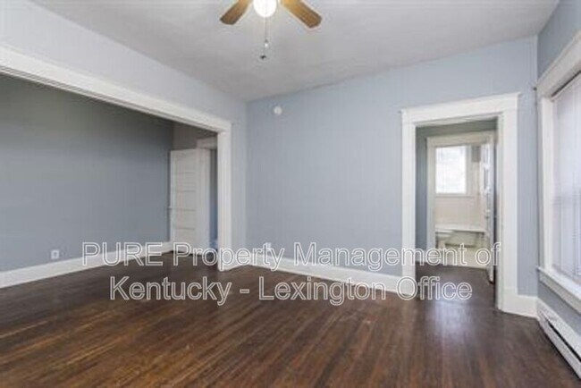 Building Photo - 262 Kalmia Ave