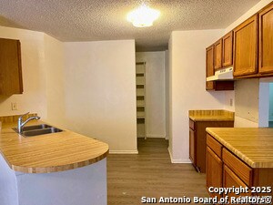 Building Photo - 7315 Ridge Beach Dr