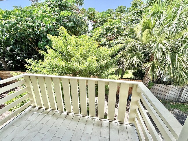 Building Photo - Monthly Rental -Melbourne Beach Condo -All...