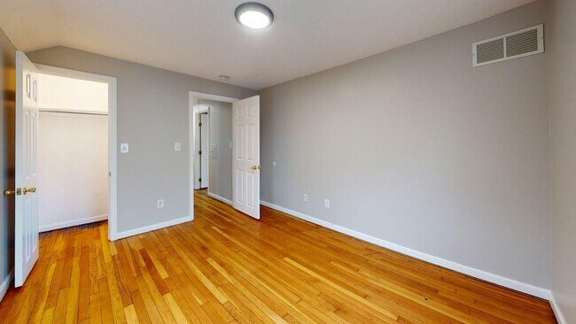 Building Photo - Maple Heights Area - 3 Bedroom Single Family Home