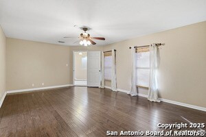 Building Photo - 415 Calumet Pl