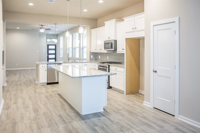 Building Photo - 10465 Wild Rice