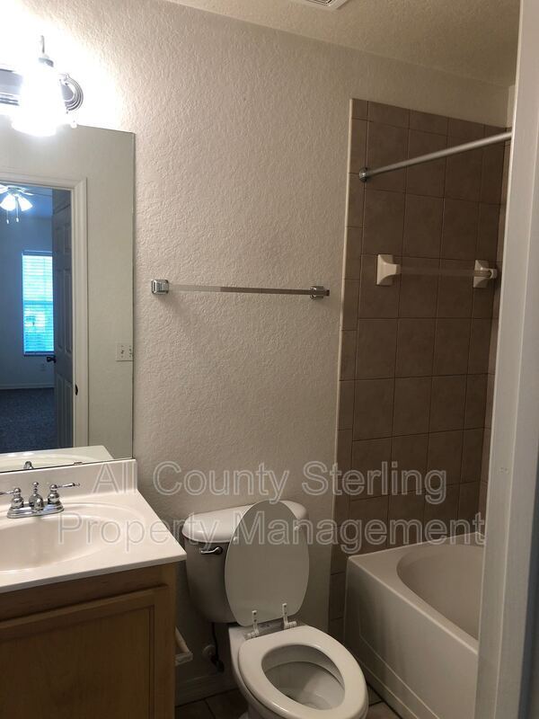 Building Photo - 870 Regatta Bay Dr