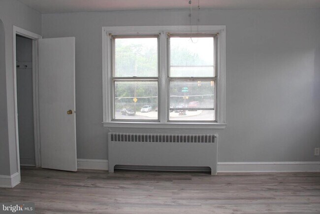 Building Photo - 4983 Whitaker Ave