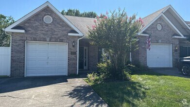 Building Photo - Beautiful 2 Bedroom 2 Bath House in Halls
