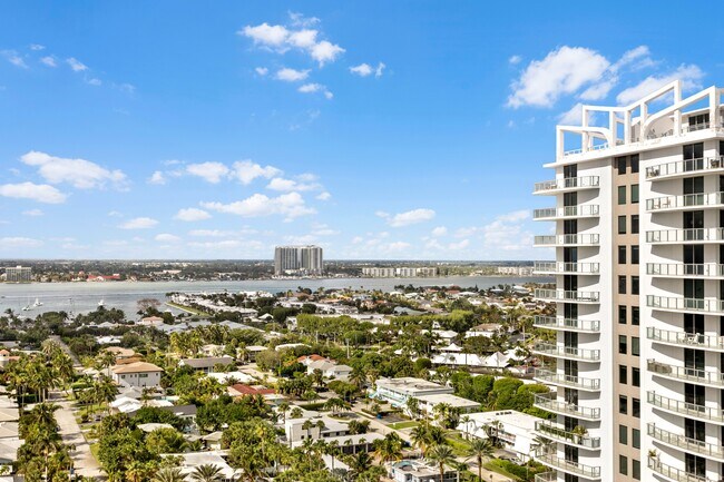 Building Photo - 3000 N Ocean Dr