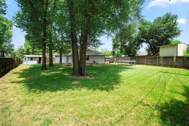 Building Photo - 13234 Boyer Ln