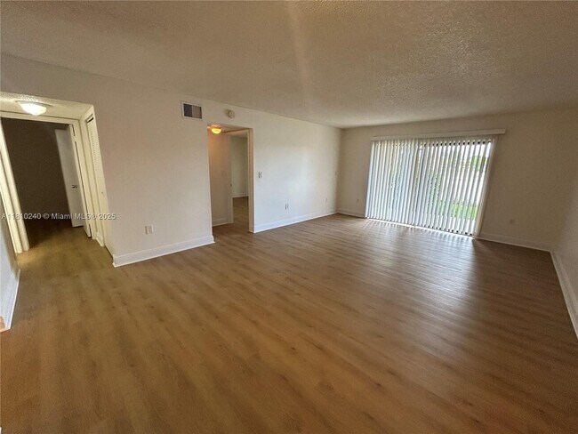 Building Photo - 5200 NW 31st Ave