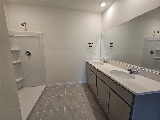 Building Photo - 5002 Foxglove Cir