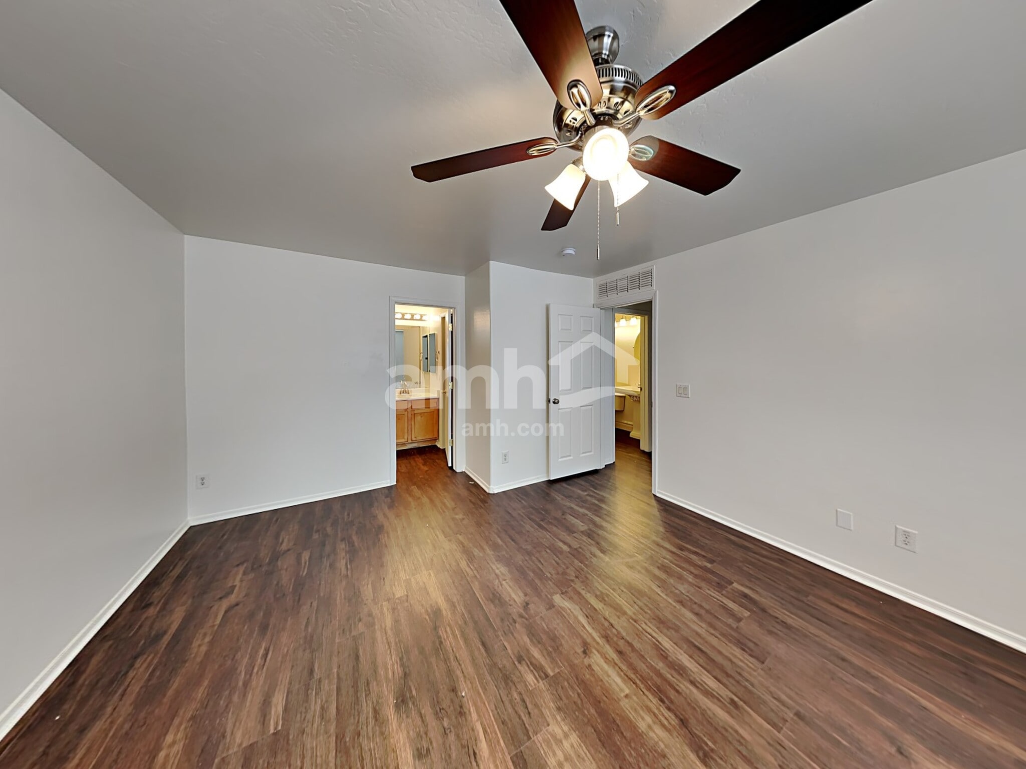 Building Photo - 5156 W Fulton St