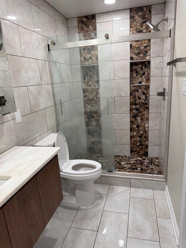 Building Photo - 8442 Farrah Ln