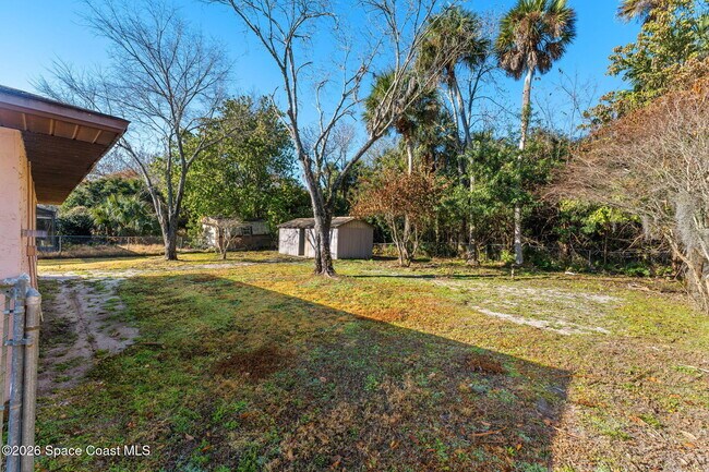 Building Photo - 247 Saldon Ln