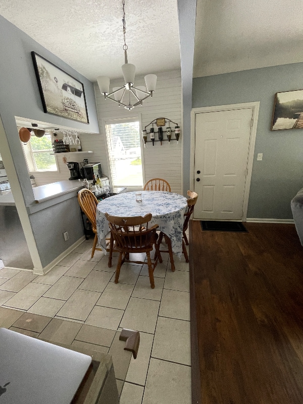 Building Photo - 534 Parker Ave