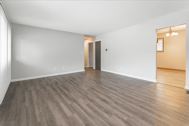 Building Photo - 407 Sheets St