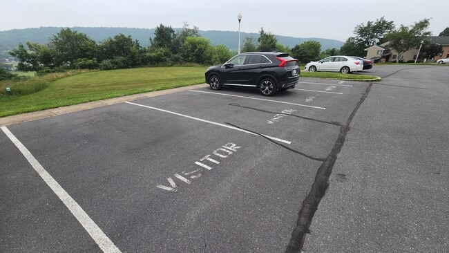 Building Photo - 184 Ridgeview St