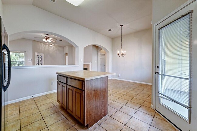 Building Photo - 4017 Bandice Ln