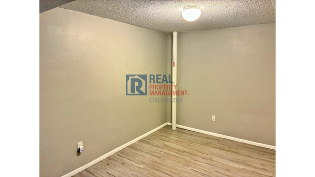 Building Photo - 2289 S Oswego Way