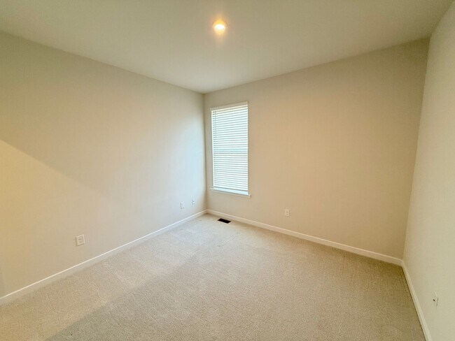 Building Photo - 2435 Ownby Ln