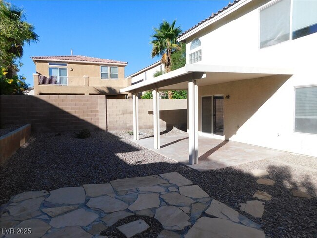 Building Photo - 10855 Carberry Hill St
