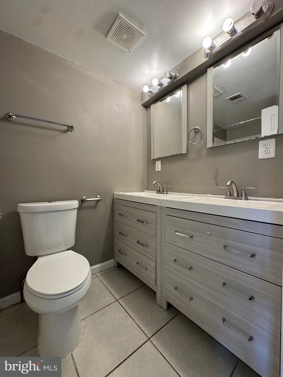 Building Photo - 16611 Geddy Ct