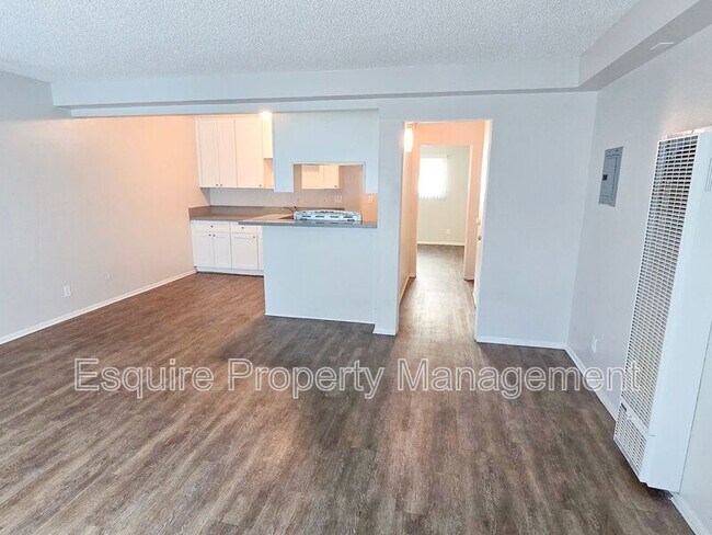 Building Photo - 974 Ashland Ave