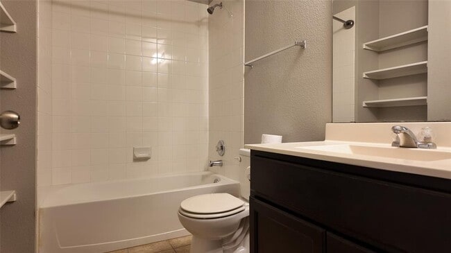 Building Photo - 11221 Bachman Dr