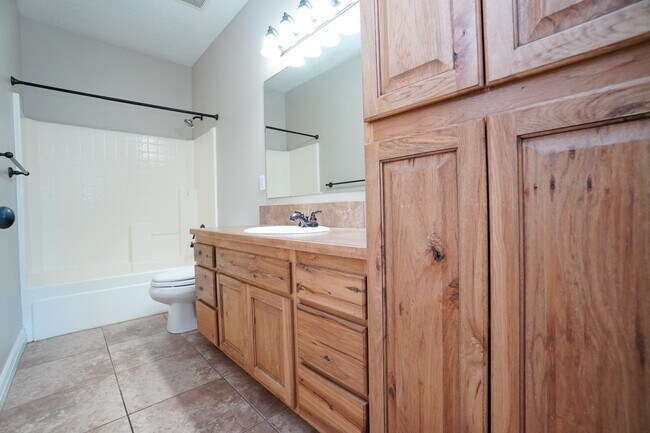 Building Photo - 2511 W Teano Dr