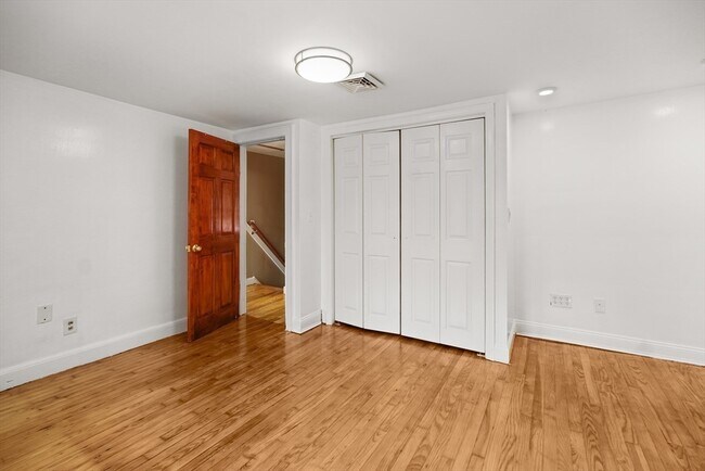 Building Photo - 334 Walpole St