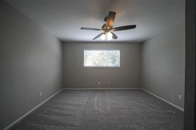 Building Photo - 7818 Beaufort Dr