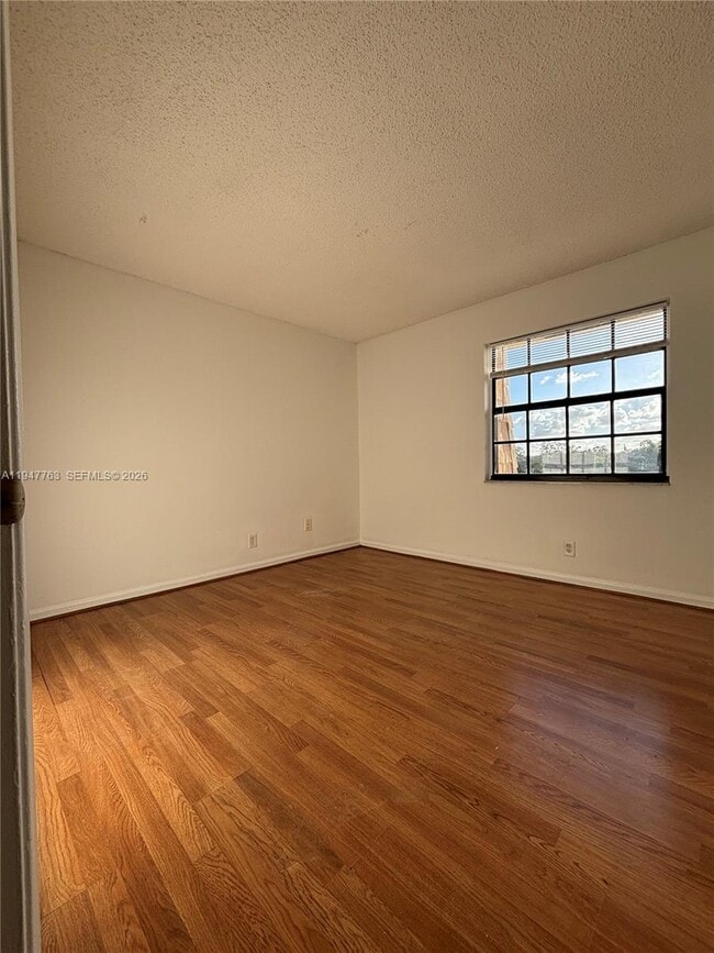 Building Photo - 4171 Oak Terrace Dr